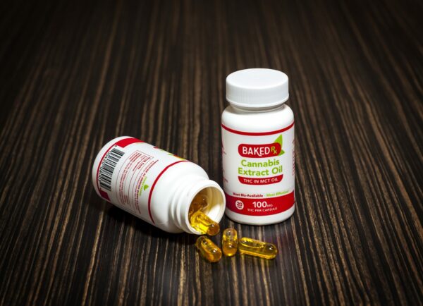 Baked Edibles – THC Extract Capsules 100mg | CannaCured Canada
