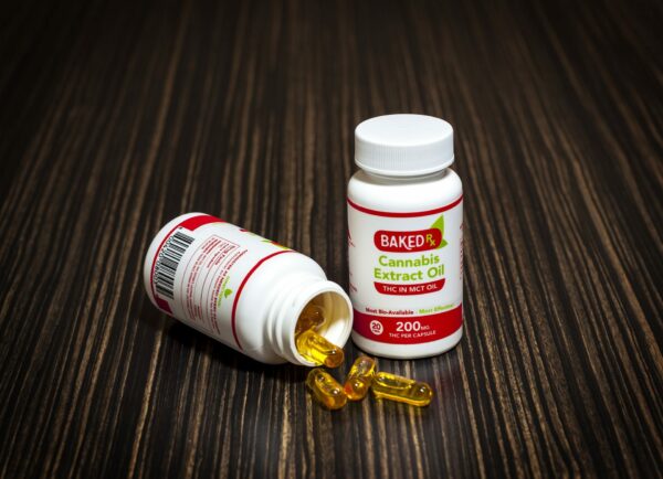 Baked Edibles – THC Extract Capsules 200mg | CannaCured Canada